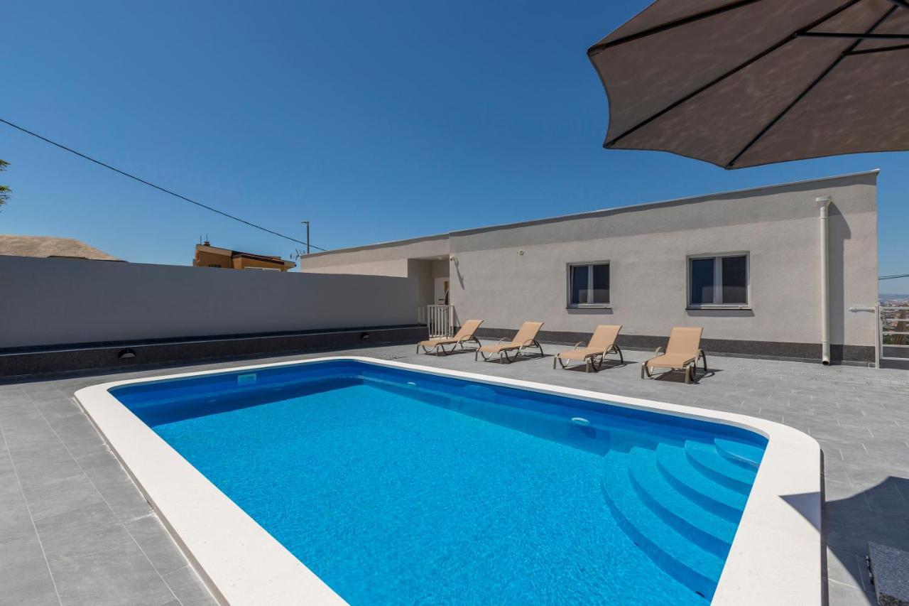 House With Private Pool Magdalena Apartamento Podstrana Exterior foto
