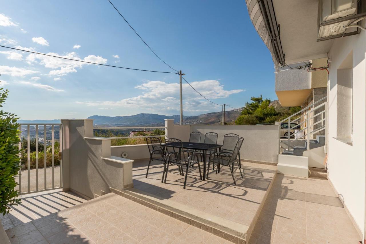 House With Private Pool Magdalena Apartamento Podstrana Exterior foto